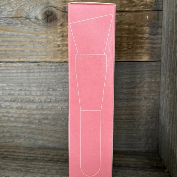 IT Cosmetics Heavenly Luxe Solid Serum Foundation Brush No. 29 New in Box. - Picture 3 of 5